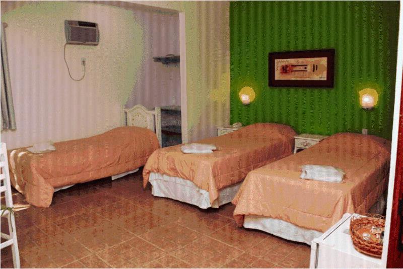Sitio Das Bromelias Hotel Rio das Ostras Room photo